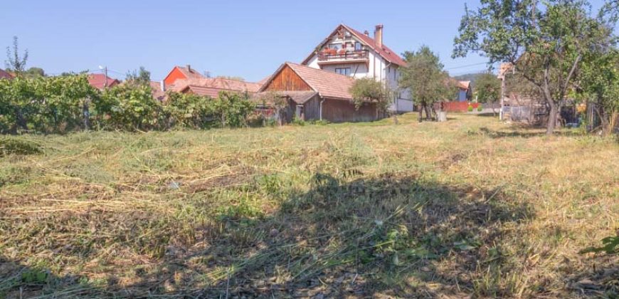 Telek házzal a Szombatfalvi utcába